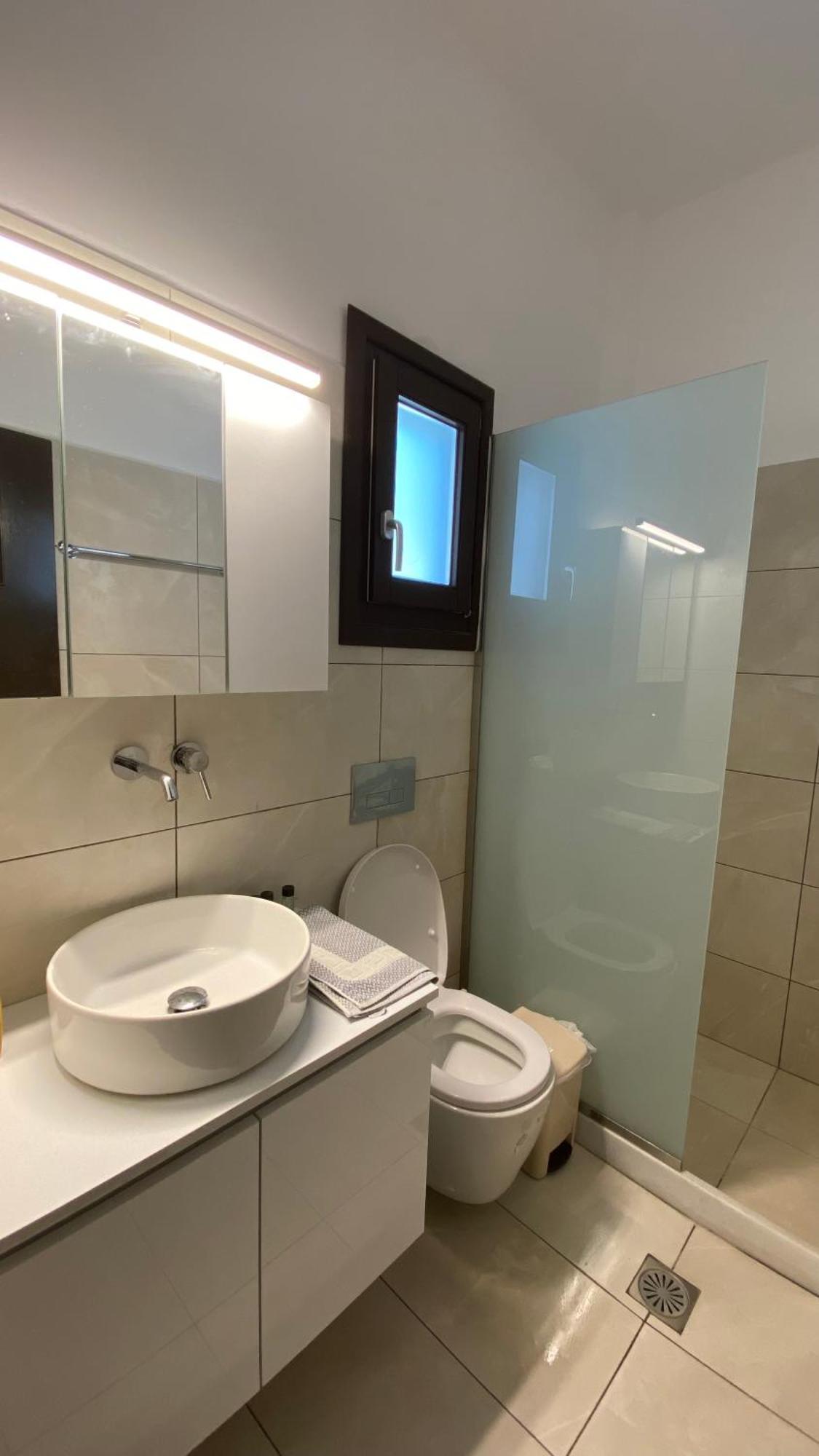 Villa Ostria Kamári Екстериор снимка