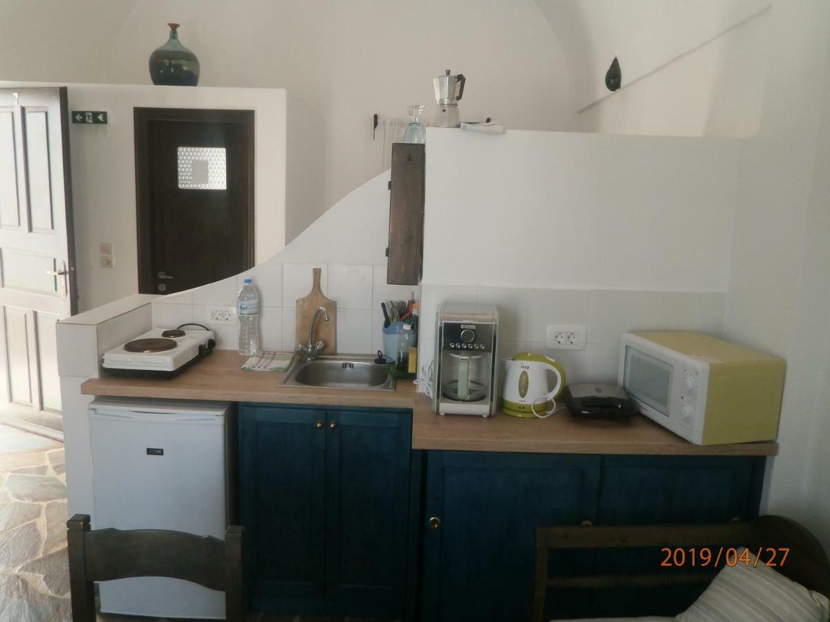 Villa Ostria Kamári Екстериор снимка
