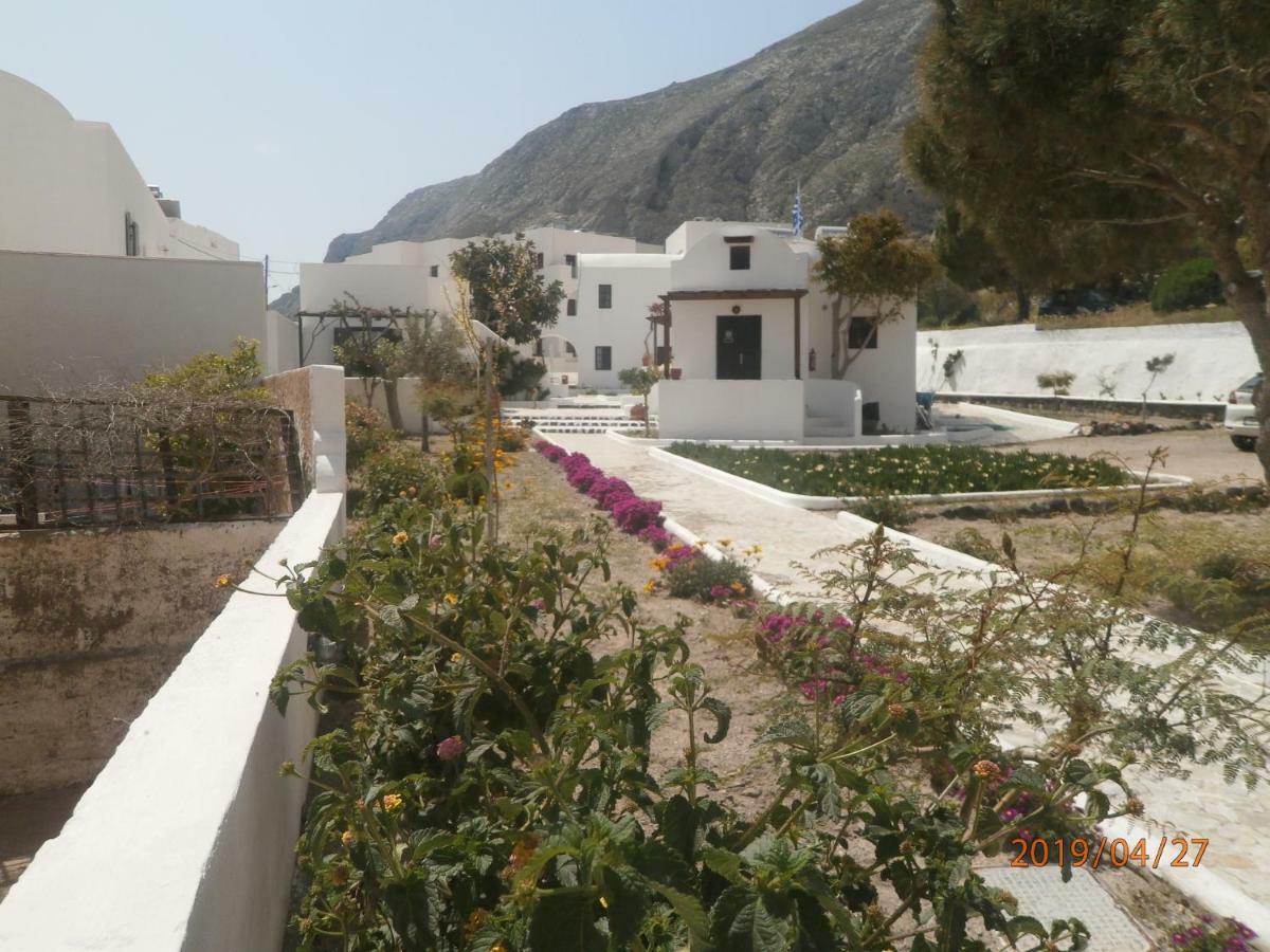 Villa Ostria Kamári Екстериор снимка