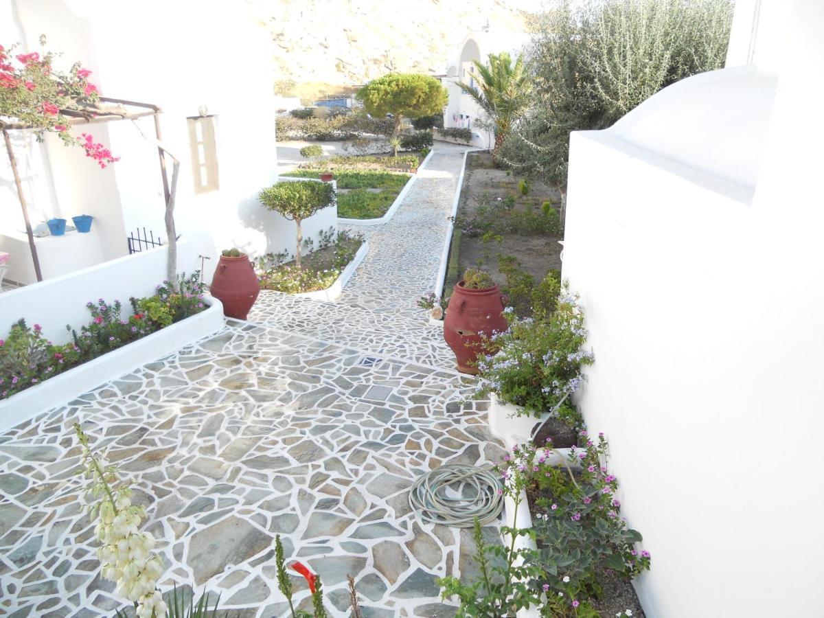 Villa Ostria Kamári Екстериор снимка